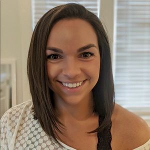 Meet your Posher, Alexandra